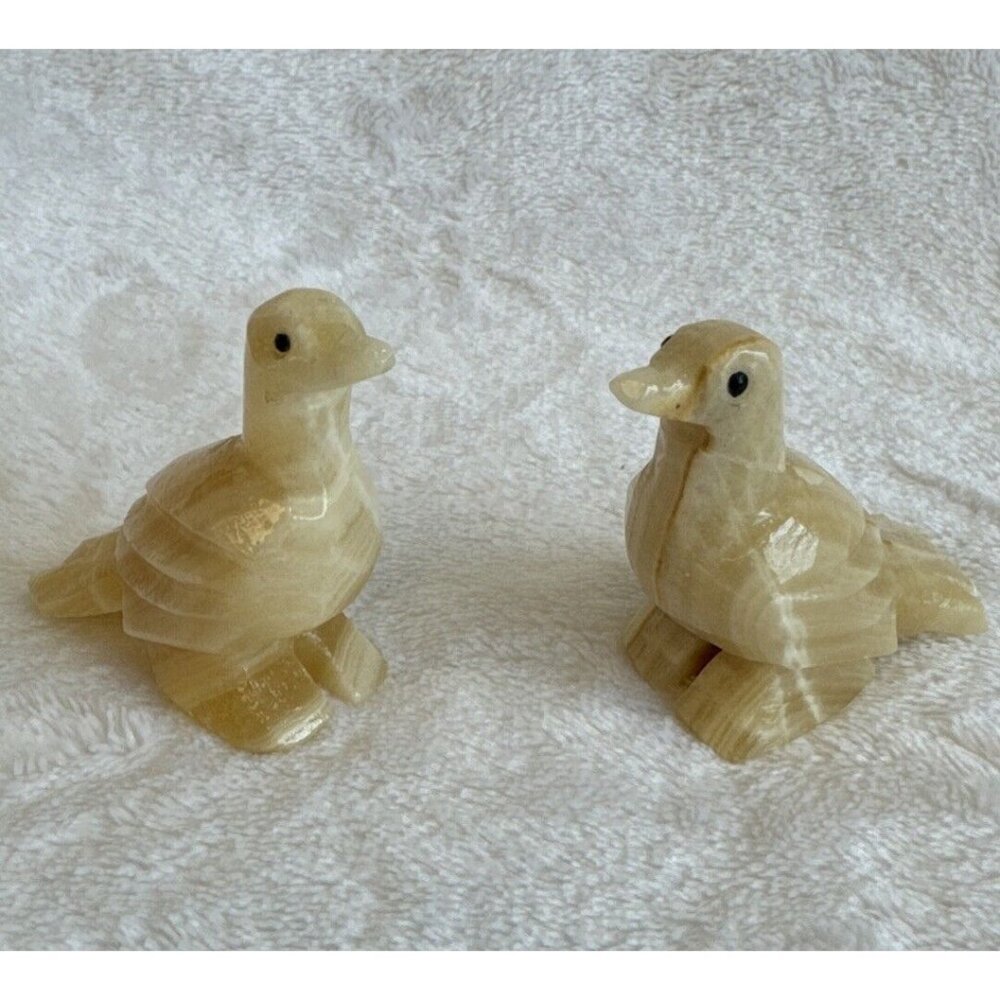 Carved White Stone Pair‎ Set Dove Birds Sculptures Paperweight 2” Desk Decor